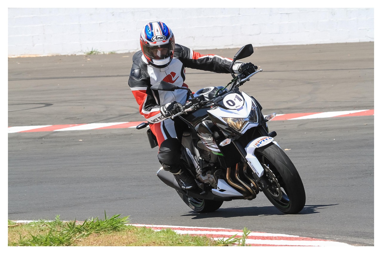 在线DDOS攻击平台|为什么黑客攻击对于未成年人有影响