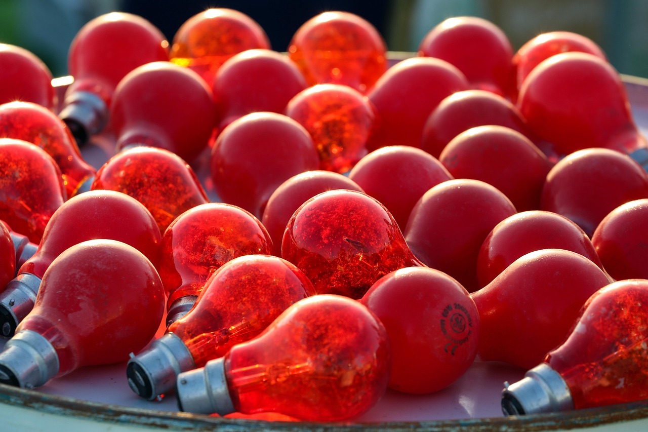 腾讯云国际站实名账号:流量卡在智能旅游中的应用