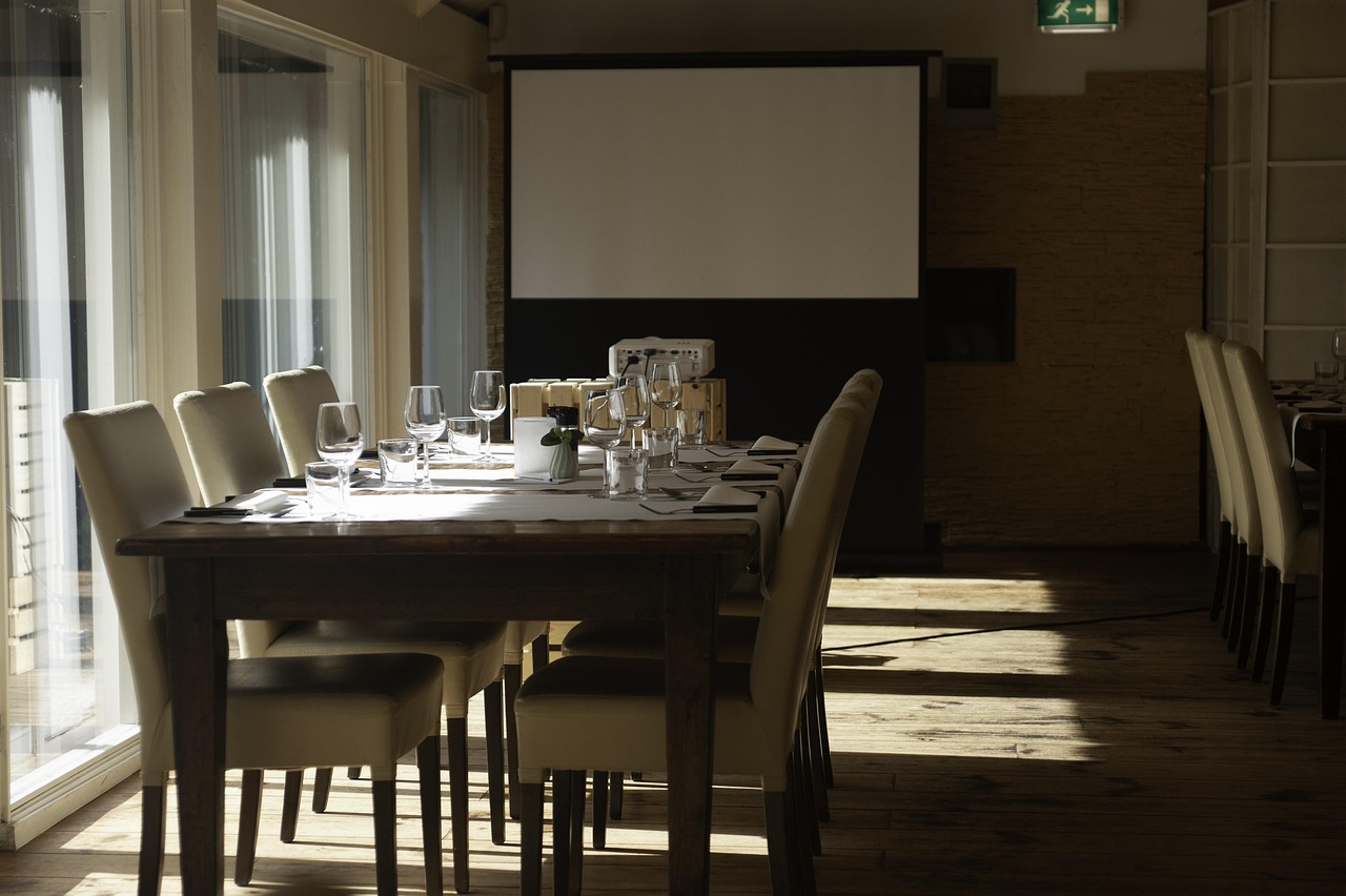 大量出售电话卡：短信营销的地域和文化适应性分析